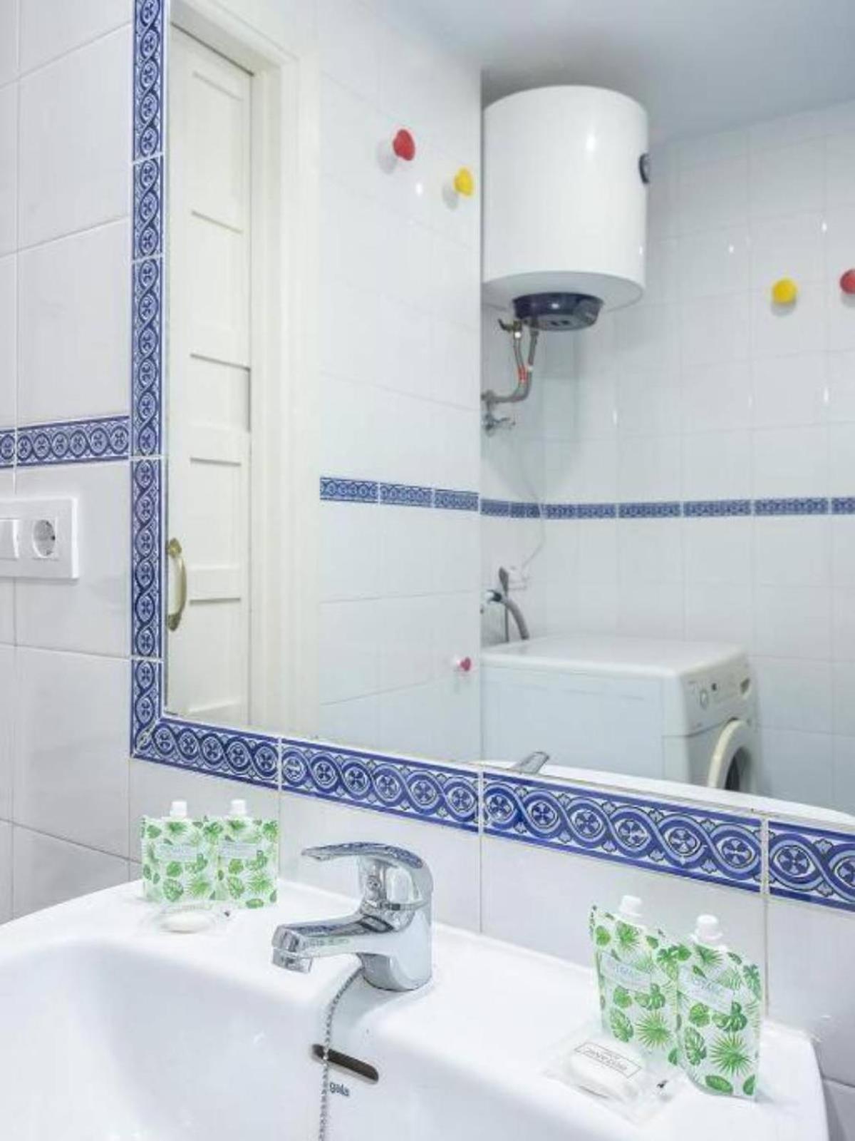 Moderno Apartamento Cerca A Plaza Espana Siviglia Esterno foto